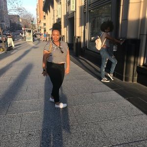 Meet your Posher, Lena